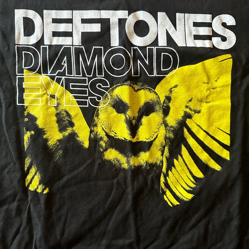 🆕 NWOT Deftones Diamond Eyes T-Shirt size medium Hot Topic - Picture 3 of 7